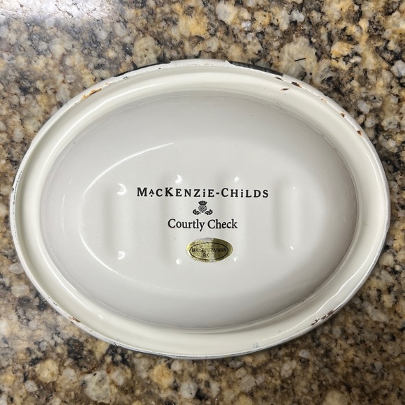 MacKenzie-Childs Courtly Check Oval Soap Dish - Picture 3 of 6